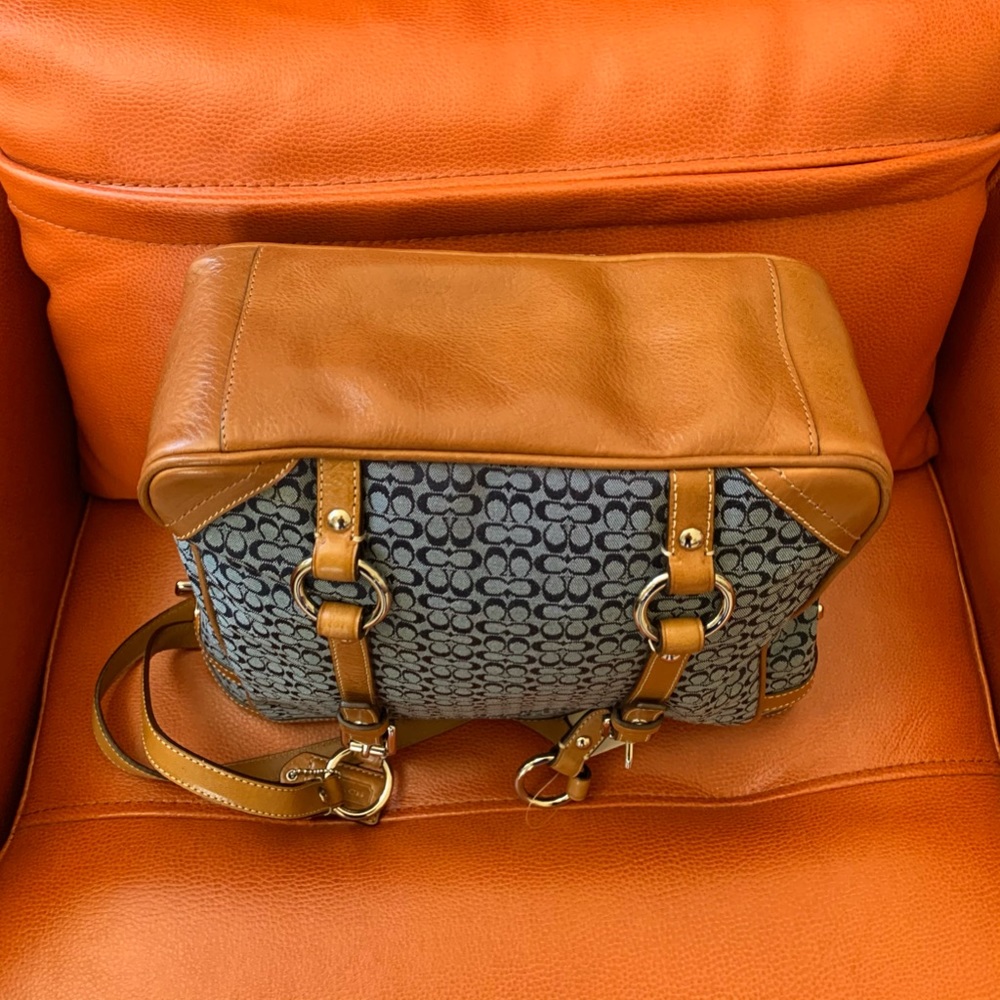 Coach New w/tag Purse with silver hardware 10X13 - Picture 2 of 6